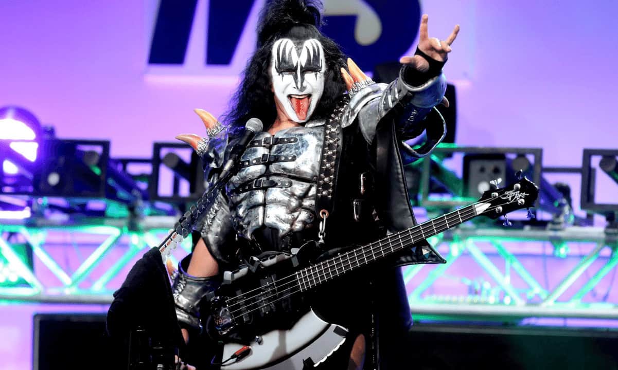 ‘The Demon’ Gene Simmons Accepts Bitcoin for The Sale of His Las Vegas Estate