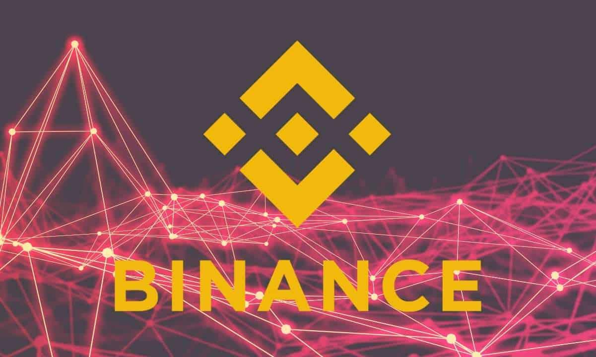 Binance Pauses Bitcoin Withdrawals Due to Network Backlog